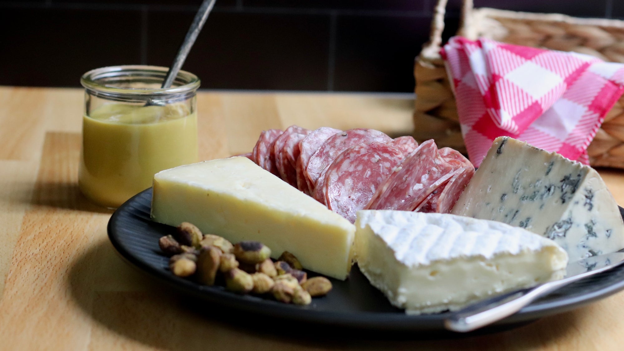 Hillside Picnic | June 2020 curdbox