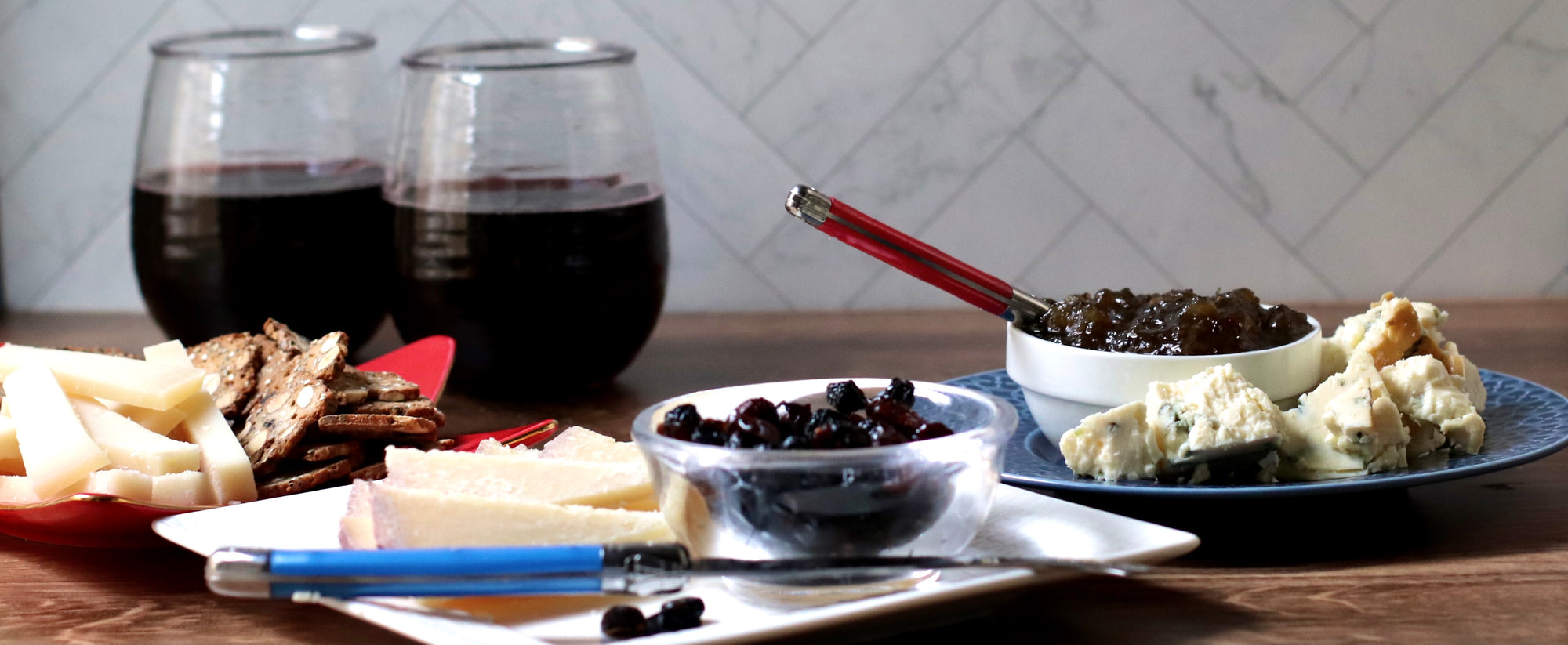 Red Wine and Blue | July 2021 curdbox